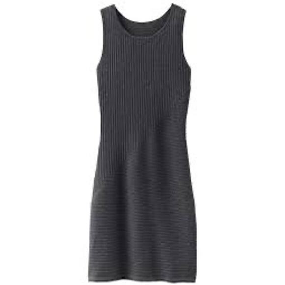 Athleta Grey Knit Sleeveless Sweater Dress sz M Ananada Dress - Picture 2 of 12